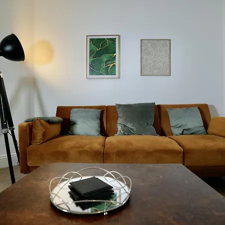 Spacious Two-Bedrooms House, Private Parking, Contractors, Relocators Oxford Esterno foto